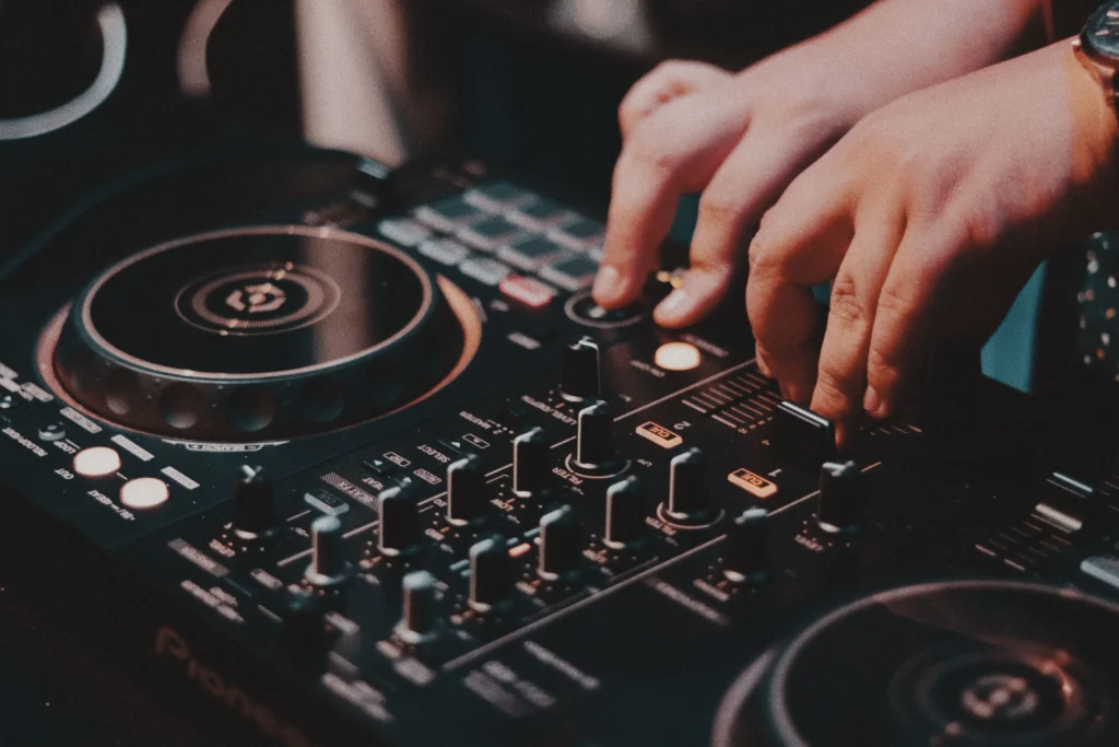 DJ Junior